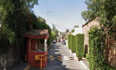 CASA EN REMATE EN CIUDAD SATELITE CDMX