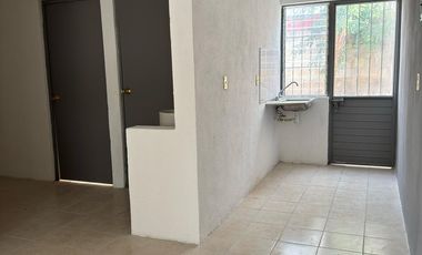 SE VENDE CASA