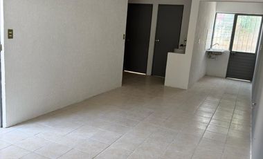 SE VENDE CASA