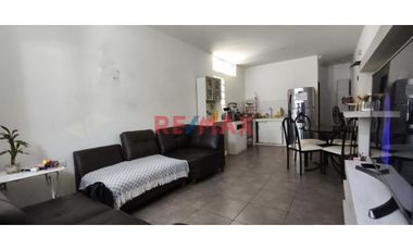 Se Alquila Casa En Villa Maria Del Triunfo
