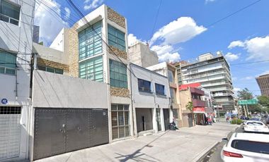 ¡APROVECHA ESTA GRAN OPORTUNIDAD! Casa en REMATE en Colonia Nápoles, Ciudad de México