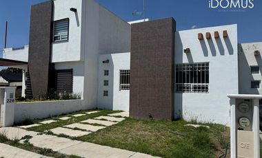CASA EN VENTA FRACCIONAMIENTO VILLARREAL, PACHUCA