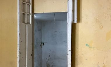 CASA EN VENTA IDEAL PARA REMODELAR CERCA DEL MERCADO PRINCIPAL DE MÉRIDA YUCATÁN