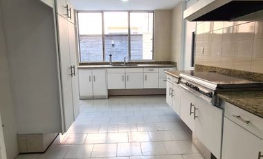 Casa en Venta en Bosque de las Lomas