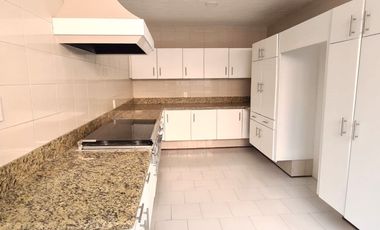 Casa en Venta en Bosque de las Lomas