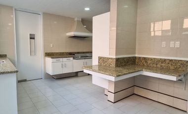Casa en Venta en Bosque de las Lomas