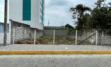VENDO TERRENO 240 M2, CASTELNUOVO, TONSUPA, ESMERALDAS