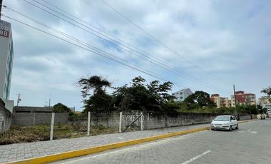 VENDO TERRENO 240 M2, CASTELNUOVO, TONSUPA, ESMERALDAS