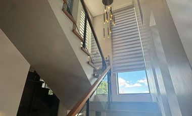 MODERN BRAND NEW SAN JUAN TOWNHOUSE WITH ELEVATOR AND GARDEN FOR SALE!