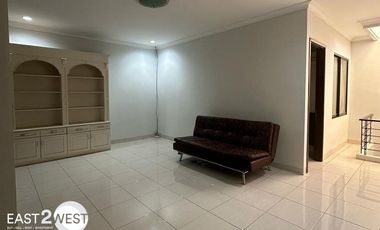 Disewakan Rumah Greencove BSD City Tangerang Selatan Bagus Nyaman Lokasi Hijau Asri Strategis
