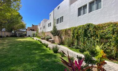 Casa en venta con roof garden conjunto privado Cuautlancingo