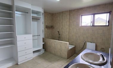 5 Bedroom House for Rent in Angeles City!
