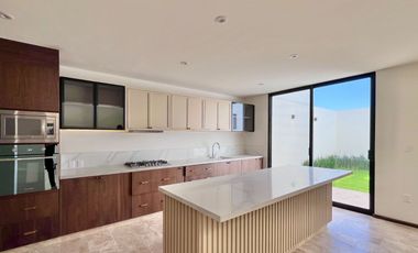 Casa en venta con recámara en planta baja
