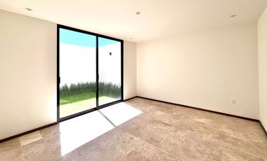 Casa en venta con recámara en planta baja