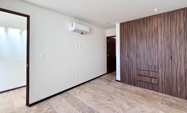 Casa en venta con recámara en planta baja