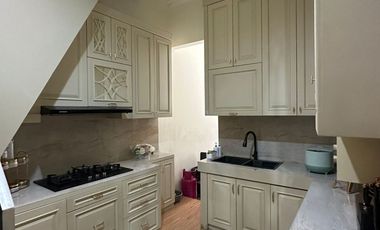 Rumah full furnish design classic di cempaka putih jakarta pusat