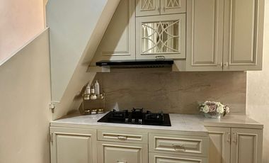 Rumah full furnish design classic di cempaka putih jakarta pusat