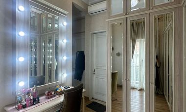 Rumah full furnish design classic di cempaka putih jakarta pusat