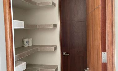 Hermosa Casa en Privada Canaria, Conkal, Yucatán