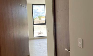 Hermosa Casa en Privada Canaria, Conkal, Yucatán