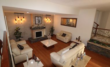 Residencia en venta con 5 habitaciones en Lomas del Marmol