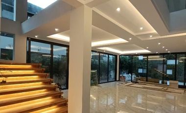 6BR HOUSE & LOT; ALABANG HILLS VILLAGE - MUNTINLUPA CITY - FOR SALE  FOR SALE: Php 120,000,000  PROPERTY DETAILS: Property Type: Residential House Uni