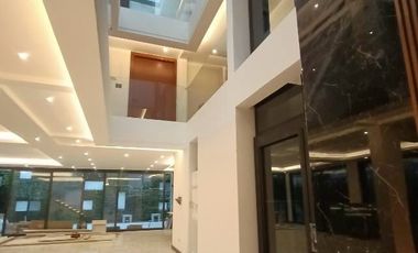 6BR HOUSE & LOT; ALABANG HILLS VILLAGE - MUNTINLUPA CITY - FOR SALE  FOR SALE: Php 120,000,000  PROPERTY DETAILS: Property Type: Residential House Uni