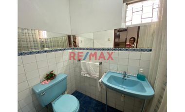 Amplia Casa En Venta En Urb. Bancaria //  ID: 1130406