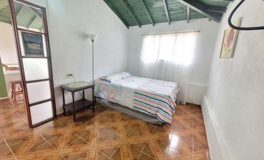 SE ARRIENDA APARTAMENTO AMOBLADO EN MARINILLA