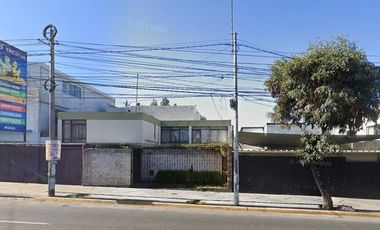 Se Alquila Casa Comercial En Av. Independencia Con La Salle