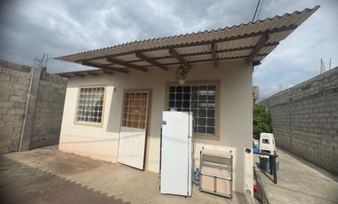 VILLAMIL PLAYAS ALQUILO CASA DE UNA PLANTA EN URBANIZACION REFUGIO DEL MAR