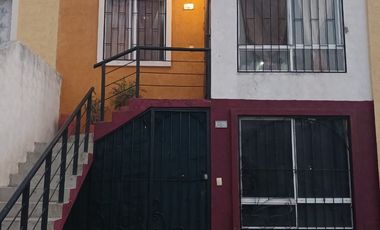 VENTA DE CASA EN VALLE DE LOS ENCINOS