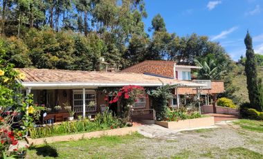 SE ARRIENDA/VENDE FINCA EN MARINILLA ANTIOQUIA