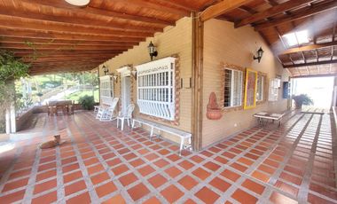 SE ARRIENDA/VENDE FINCA EN MARINILLA ANTIOQUIA