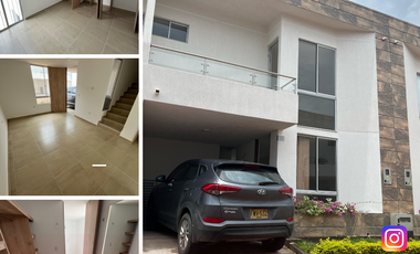 SE VENDE CASA 2P CONDOMINIO AREZZO - NEIVA (H)