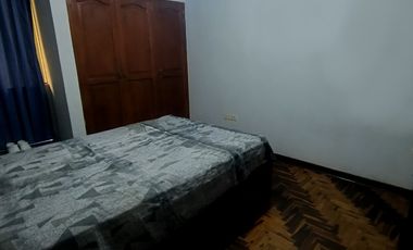 VENDO CASA DE 3 PISOS URB. MIRAFLORES (ALORA)