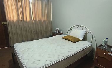 VENDO CASA DE 3 PISOS URB. MIRAFLORES (ALORA)