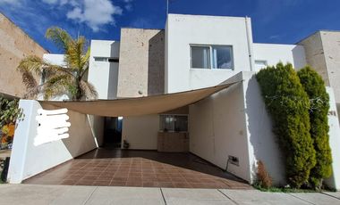 COMPRA CASA EN LA QUERENCIA
