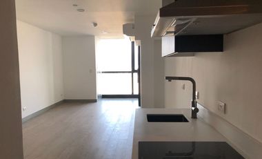 Studio Unit for Sale in Century Spire, Poblacion, Makati City