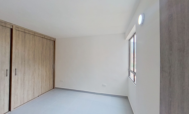 VENTA DE APTO BELLO CERCA AL CC FABRICATO CON PARQUEADERO Y CUARTO UTIL