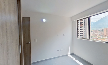 VENTA DE APTO BELLO CERCA AL CC FABRICATO CON PARQUEADERO Y CUARTO UTIL