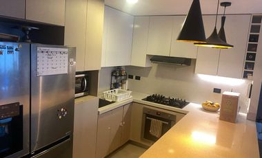 Vendo moderno departamento flat de 156 m2, 3 Dorm.2 cocheras y un depósito en el límite de Lince con San Isidro.US$360,000.00