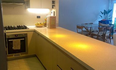 Vendo moderno departamento flat de 156 m2, 3 Dorm.2 cocheras y un depósito en el límite de Lince con San Isidro.US$360,000.00