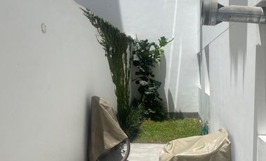 Vendo moderno departamento flat de 156 m2, 3 Dorm.2 cocheras y un depósito en el límite de Lince con San Isidro.US$360,000.00
