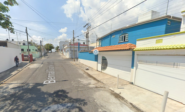 HERMOSA CASA EN REMATE, REVOLUCIÓN, BOCA DEL RÍO, VERACRUZ.