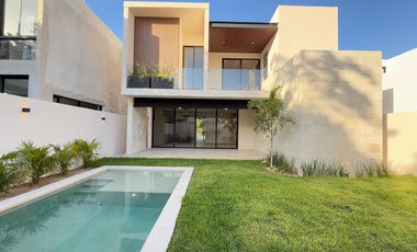 Casa de lujo en venta en Mérida ubicada en la zona del Yucatán country club