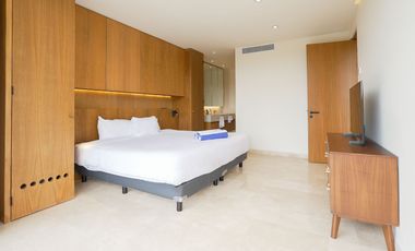 Departamento de lujo con vistas al mar y montañas, frente a playa. Amenidades exclusivas y servicio de resort para una experiencia única