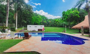 TE ALQUILO ESPECTACULAR FINCA EN COPACABANA LLAMANOS AL3003917098 BIENVENIDOS