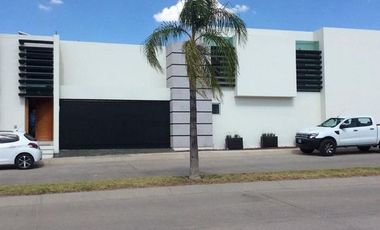 Casa en venta en Miravalle