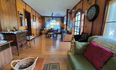 Hermoso campo de 1,25 hectáreas con casa de madera nativa y árboles frutales en Casma, Frutillar